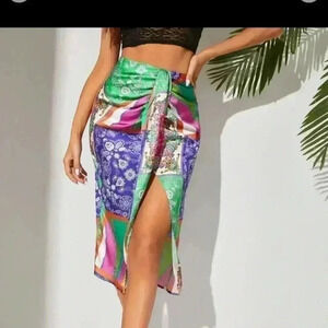 SHEIN Tall Paisley & Floral Print Ruched Satin